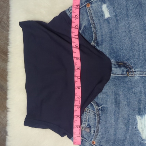 PINKBLUSH Distressed Maternity Denim Shorts ~ NWOT - Picture 12 of 13